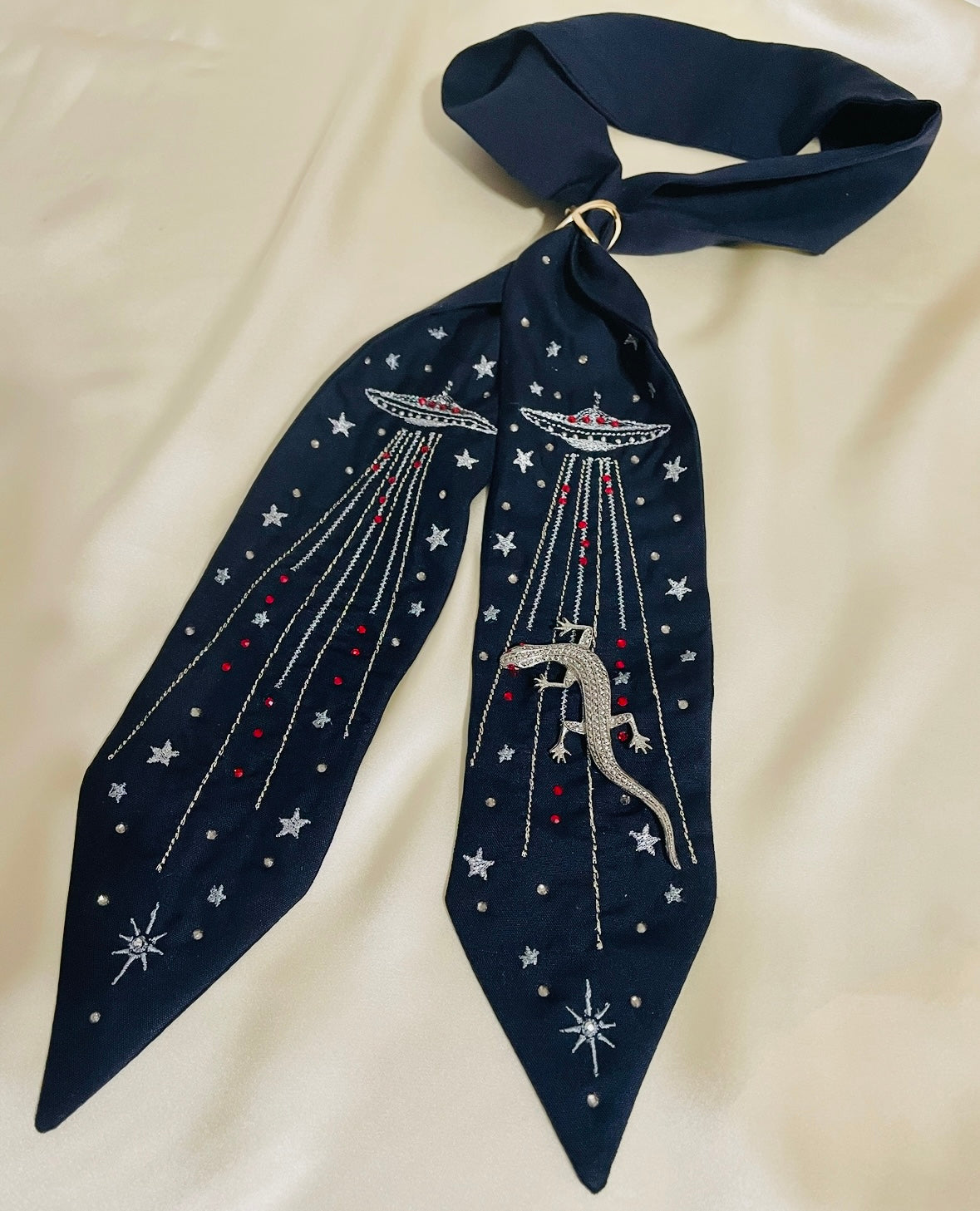 ‘Beam me up’ Scarf